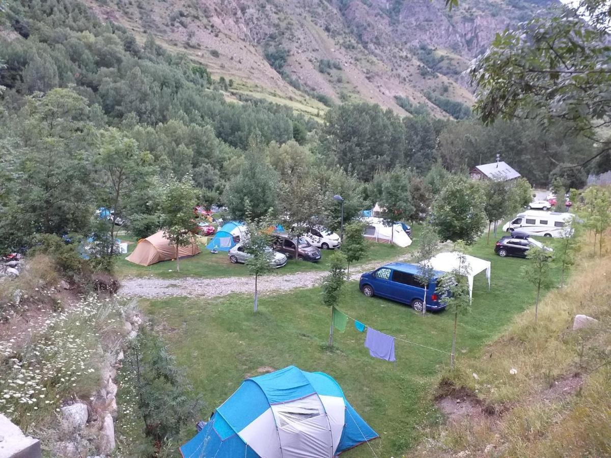 Camping Riu Gelat Hotell Espot Eksteriør bilde