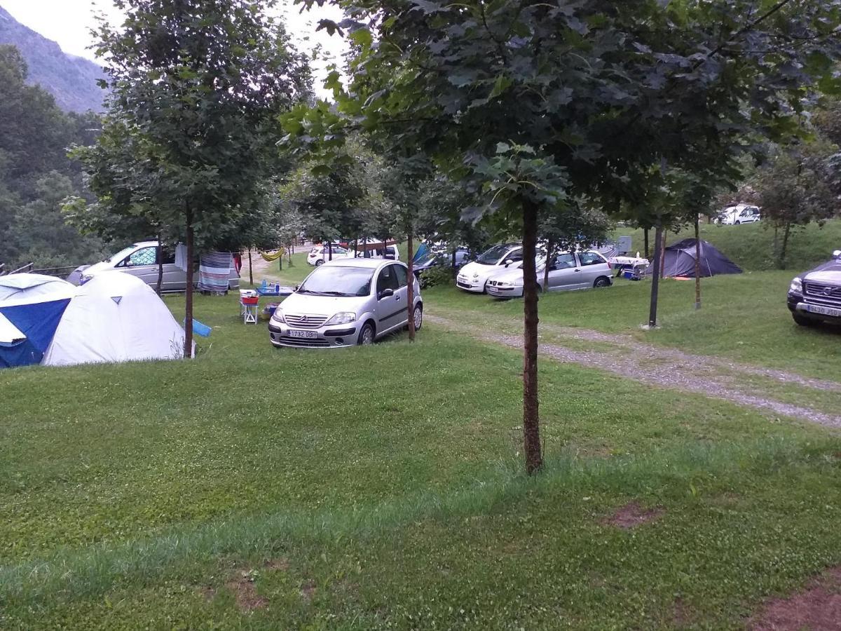 Camping Riu Gelat Hotell Espot Eksteriør bilde